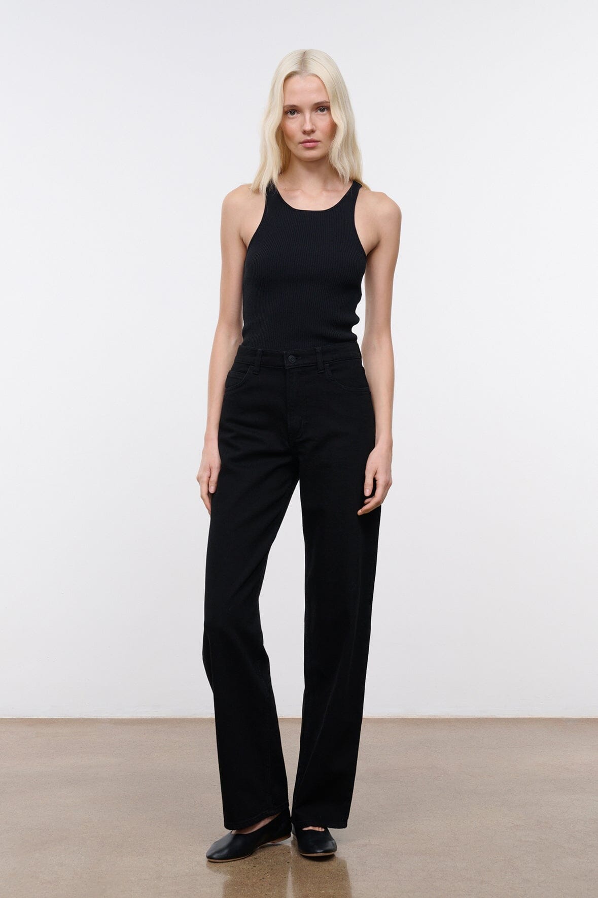 LEO HIGH RISE JEAN | BLACK